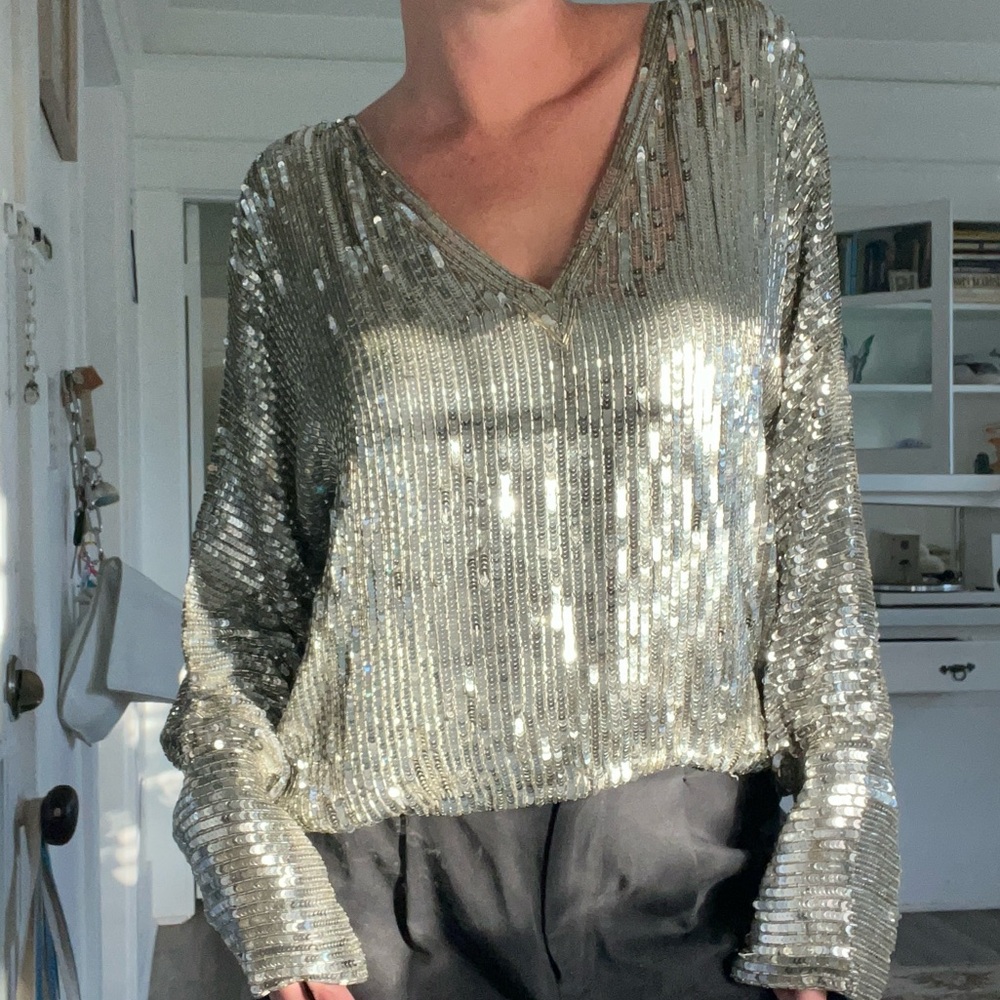 1980s Vintage Glamorous Sistermax silver sequin top, 100% silk lining
